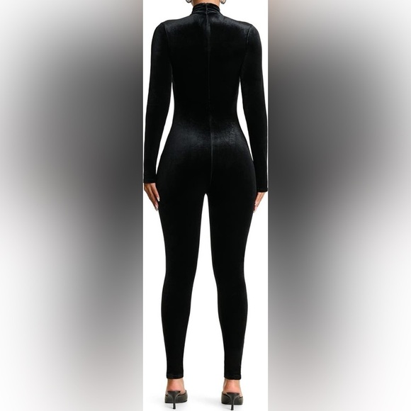 NWOT N BY NAKED WARDROBE Plush Velvet Long Sleeve Turtleneck Bodysuit Size L - Picture 2 of 9